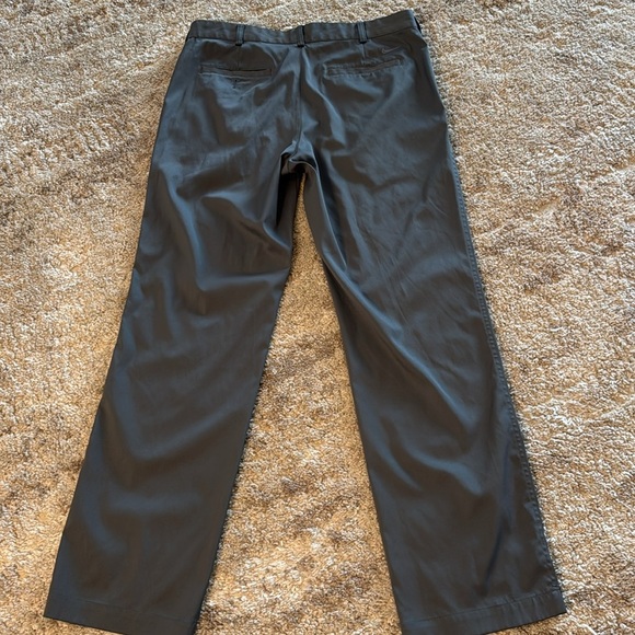 🍍Nike dri-fit golf pants🍍Sz 34x32🍍31” inseam🍍 - Picture 3 of 3